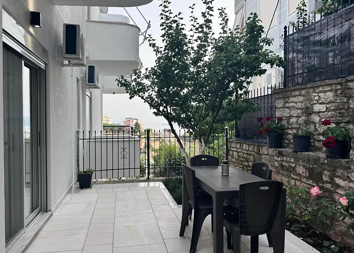 Sunset Hill Daire Saranda