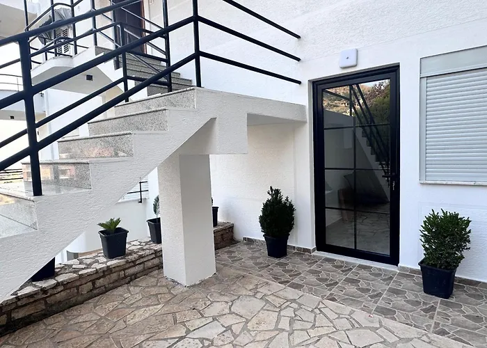 Sunset Hill ساراندا