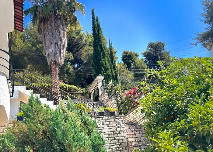 Sunset Hill * Sarandë